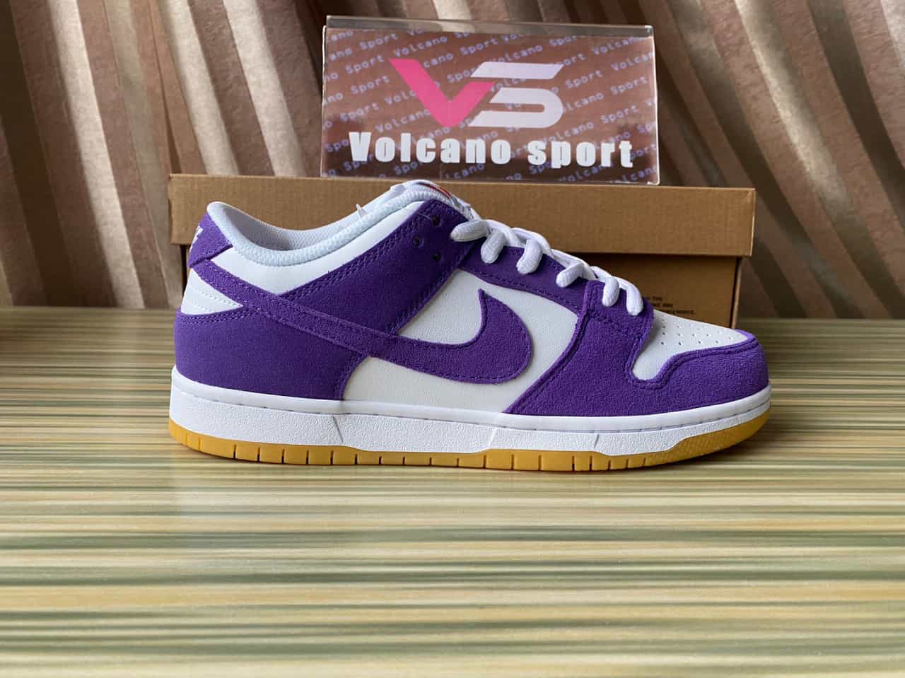 Nike SB Dunk Low Pro ISO Orange Label Court Purple DV5464-500