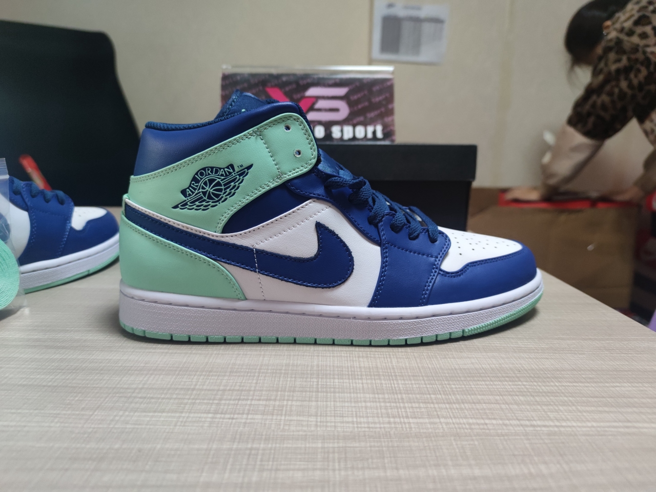 Jordan 1 Mid Mystic Navy Mint Foam 554724 413