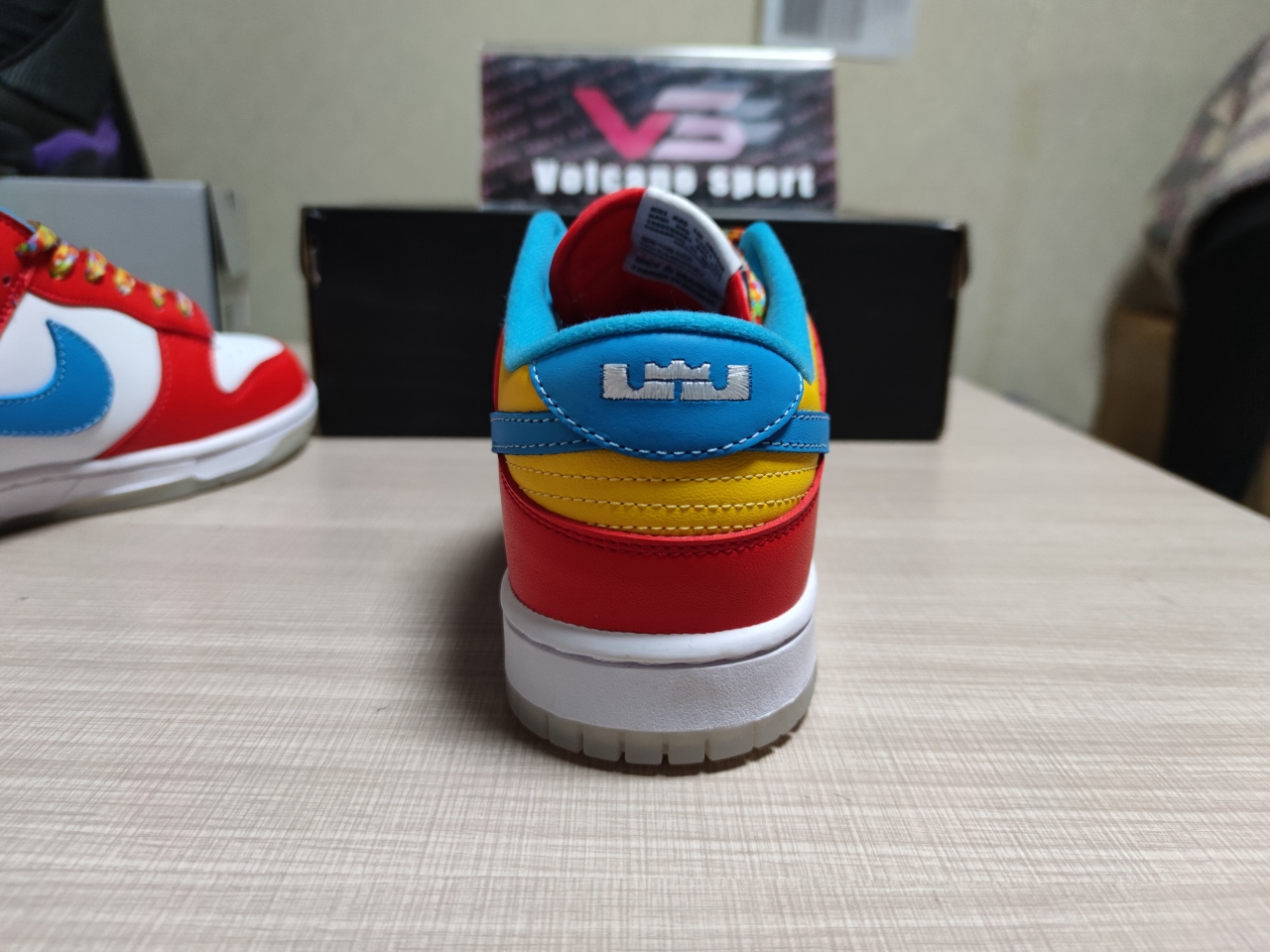 Dunk Low QS LeBron James Fruity Pebbles DH8009-600