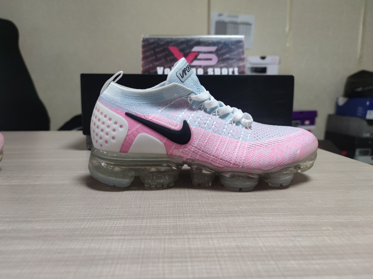 Air VaporMax 2 White Hydrogen Blue