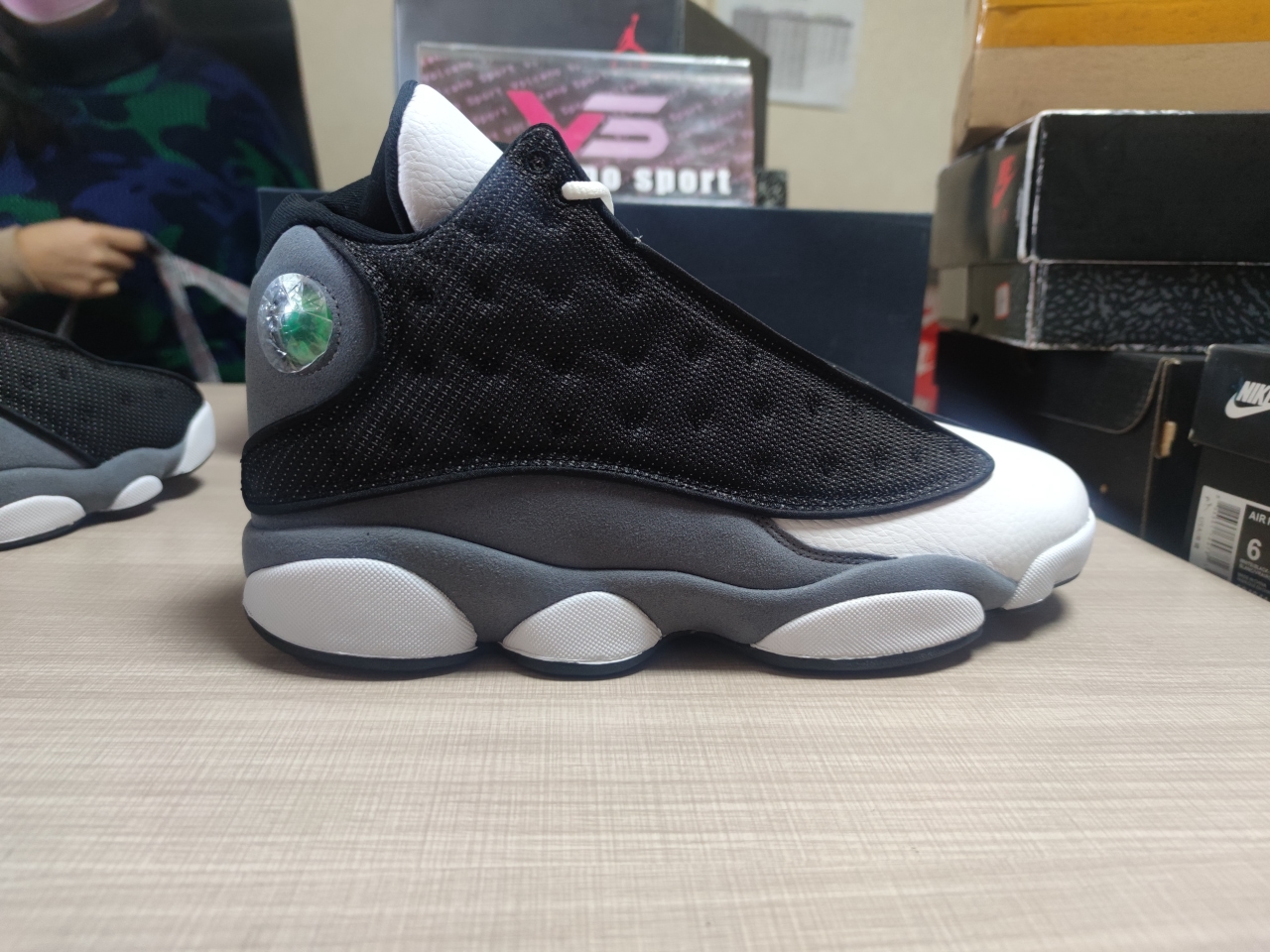 Jordan 13 Retro Black Flint DJ5982-060