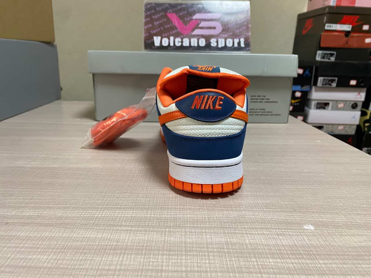 Dunk Low Pro SB 'Broncos' 304292-184