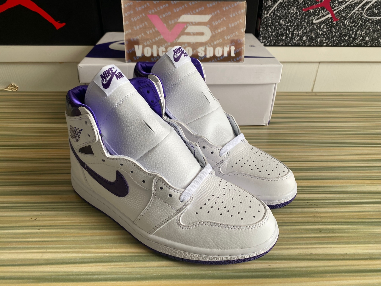 Jordan 1 Retro High Court Purple CD0461-151
