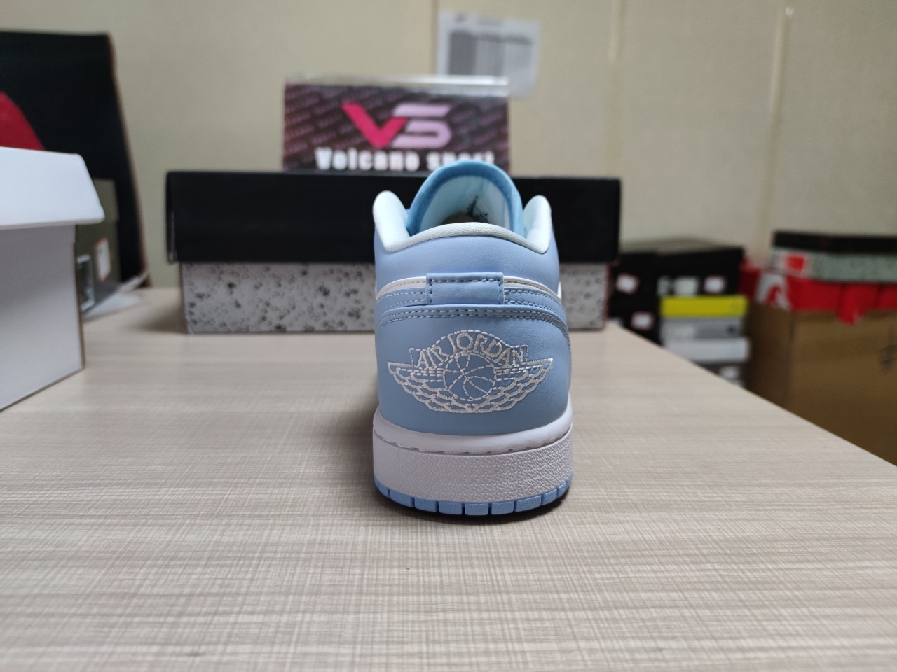 Jordan 1 Low Aluminum DC0774 141