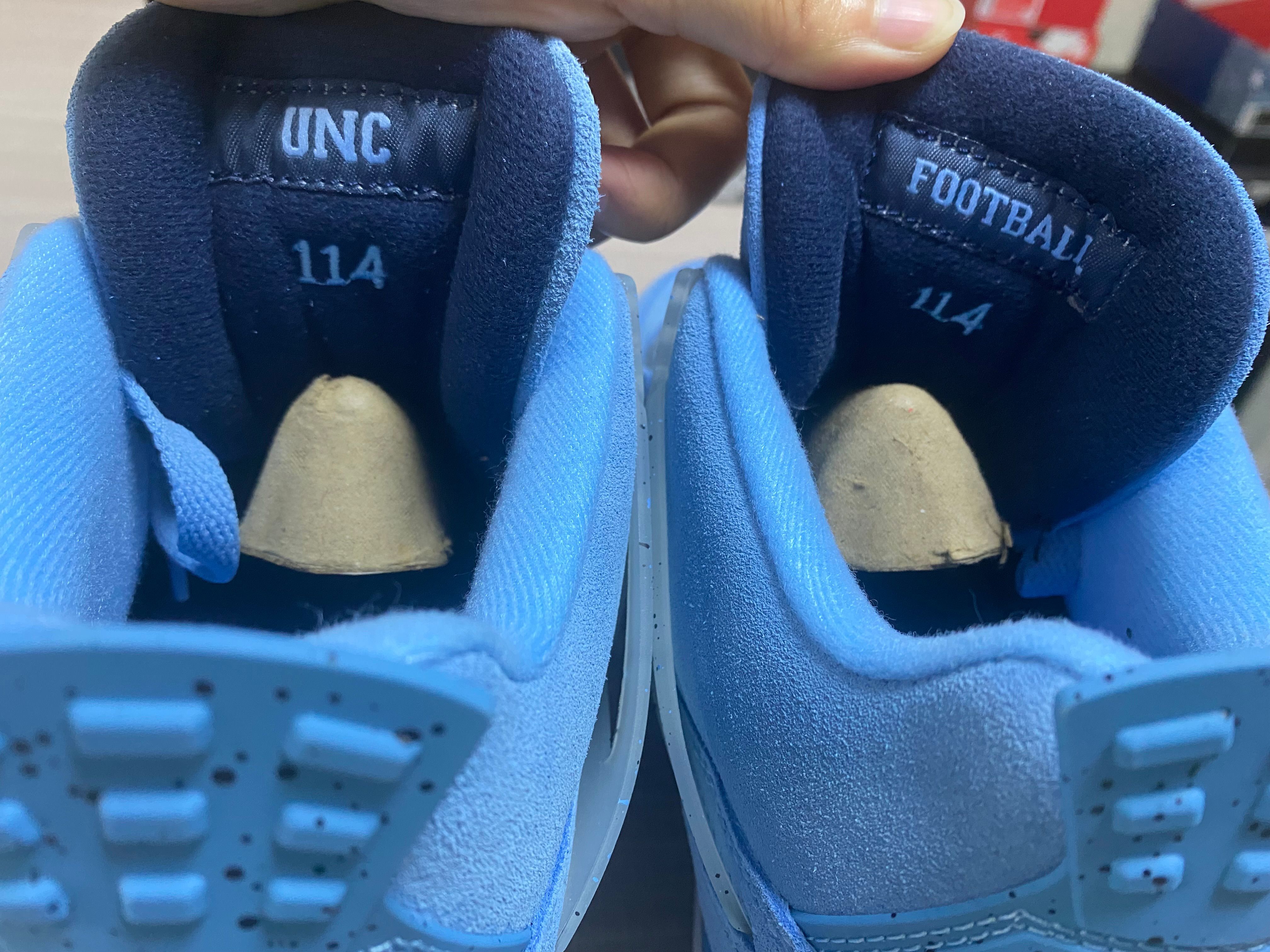 Jordan 4 Retro UNC PE 904284
