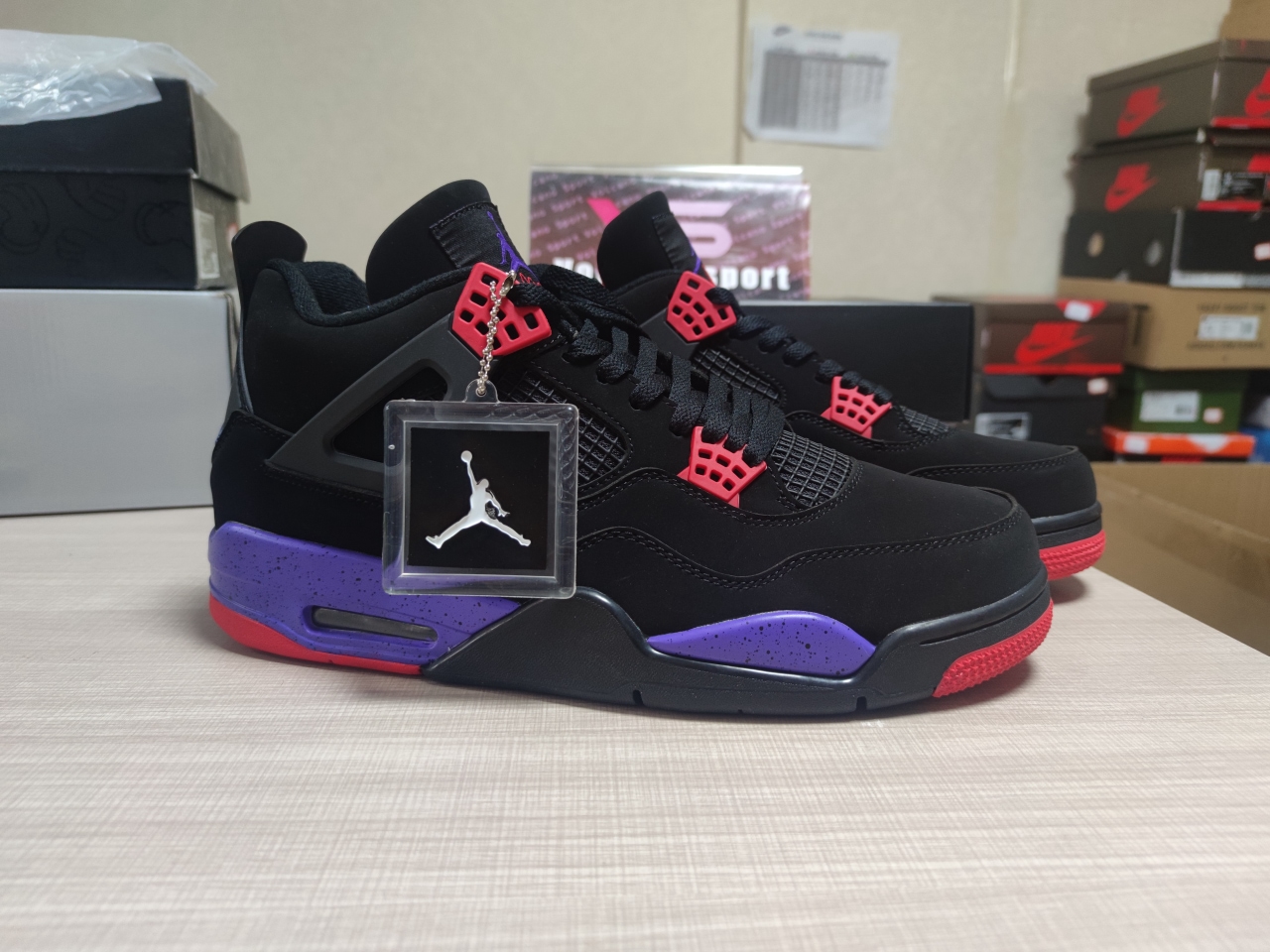Jordan 4 Retro Raptors Drake OVO AQ3816-056