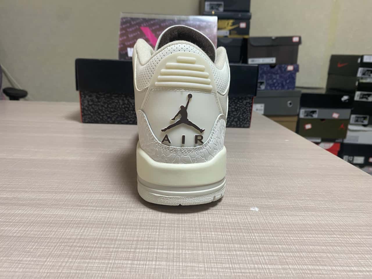 Jordan 3 x Travis Scott TS 136064-668