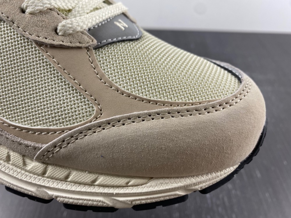 New Balance 2002R Calm Taupe