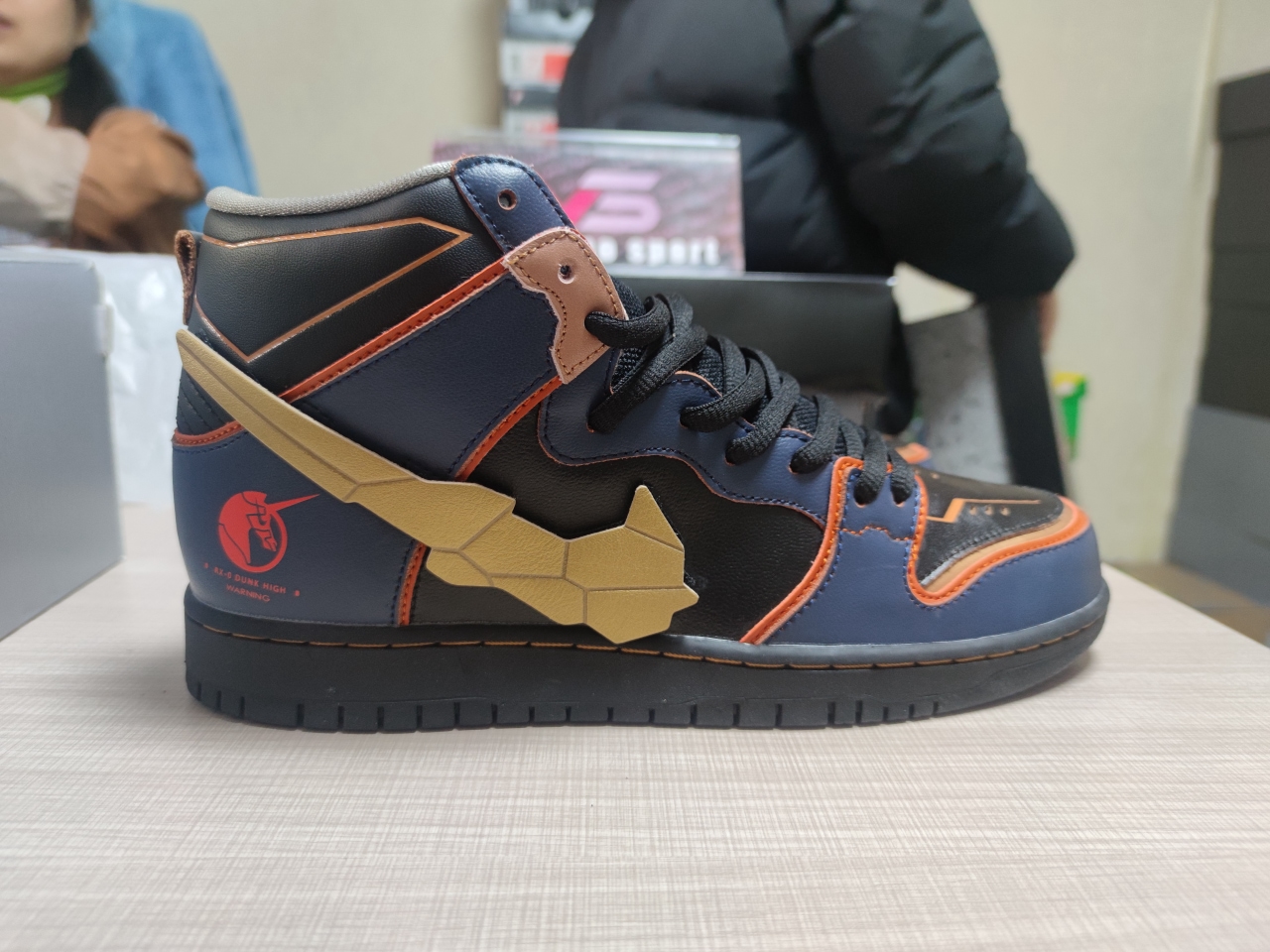 SB Dunk High RX-0 Unicorn Gundam 02 Banshee DH7717 400