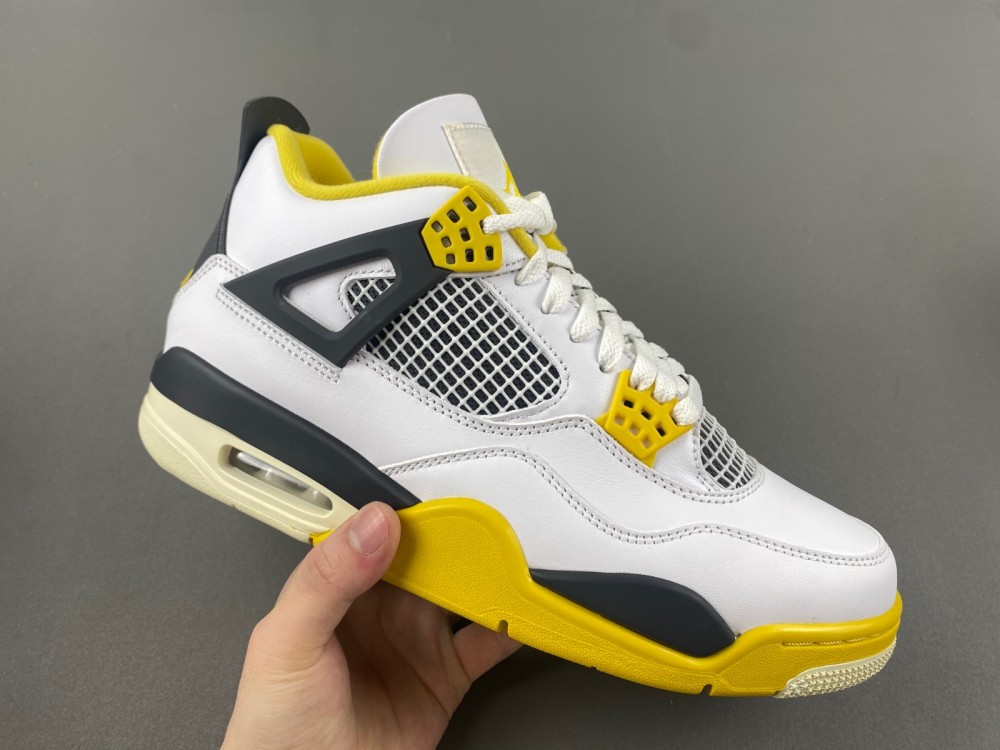 Air Jordan 4 “Vivid Sulfur”AQ9129-101