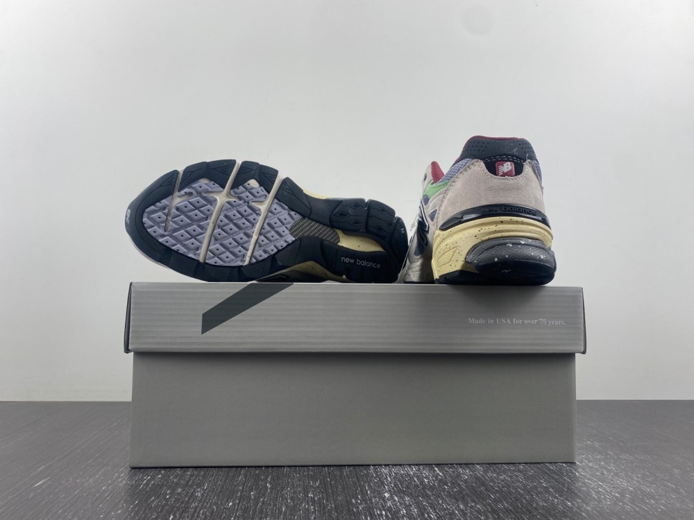 New Balance 990V1 Grey Red