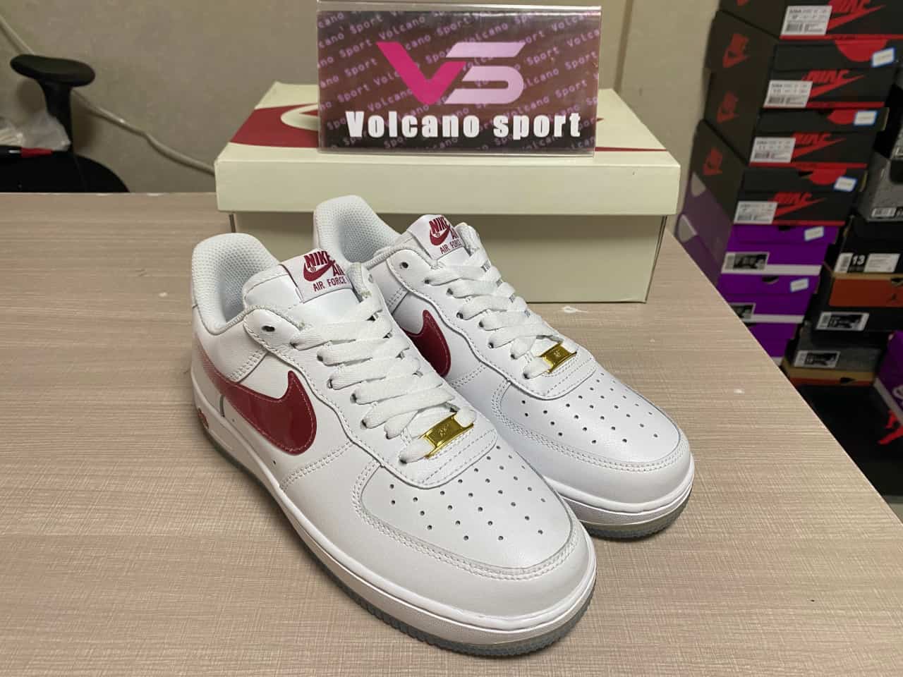 Air Force 1 07 Low White Red Metallic Gold CO3363-363