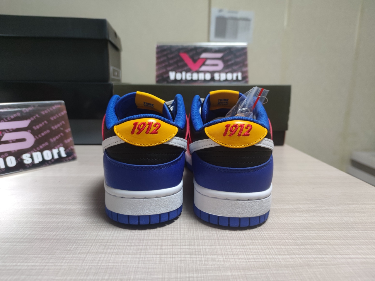 Dunk Low Tennessee State University DR6190 100
