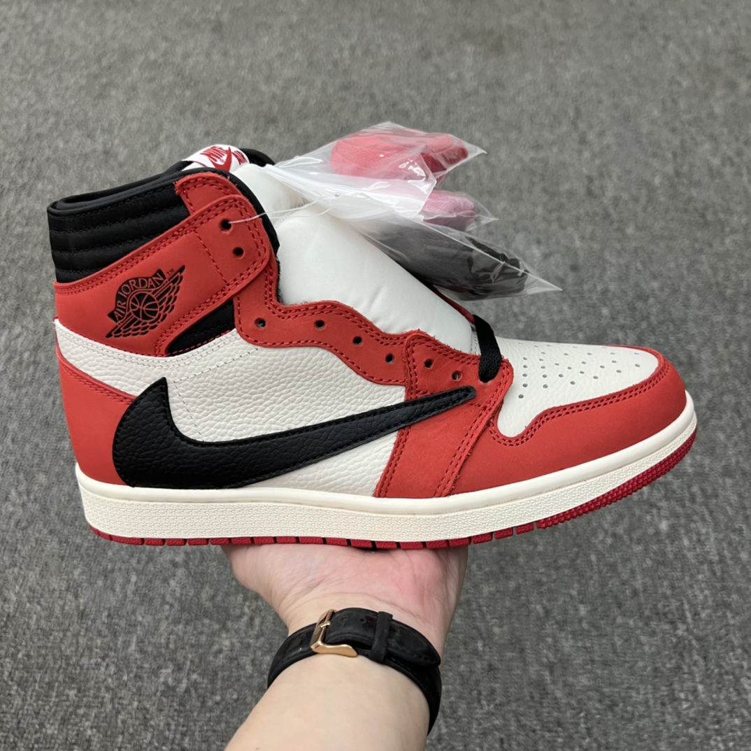 NIKE Travis Scott x Air Jordan 1  AA3834-101