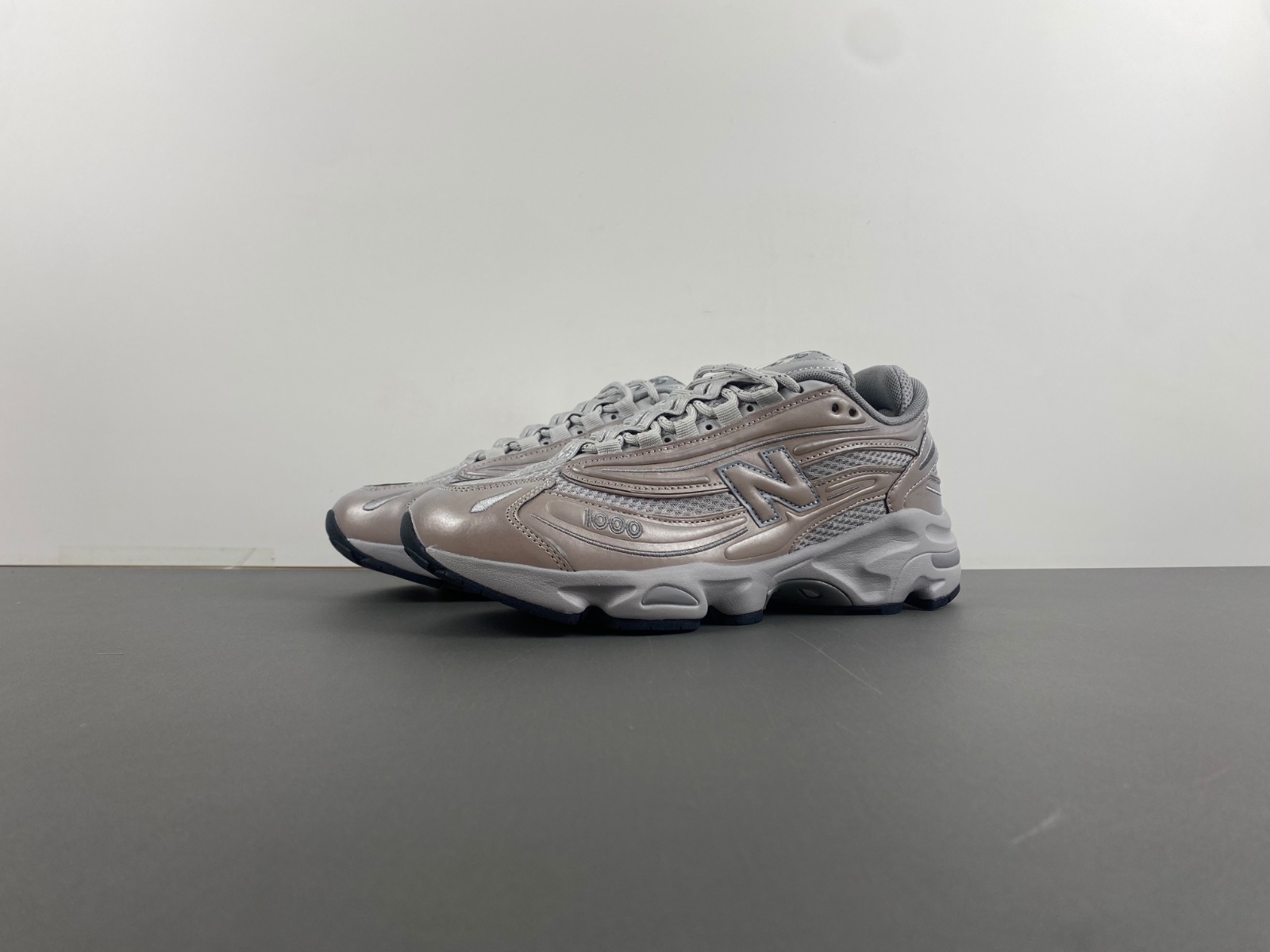 New Balance 1000 Silver Metallic Sneakers M1000TE