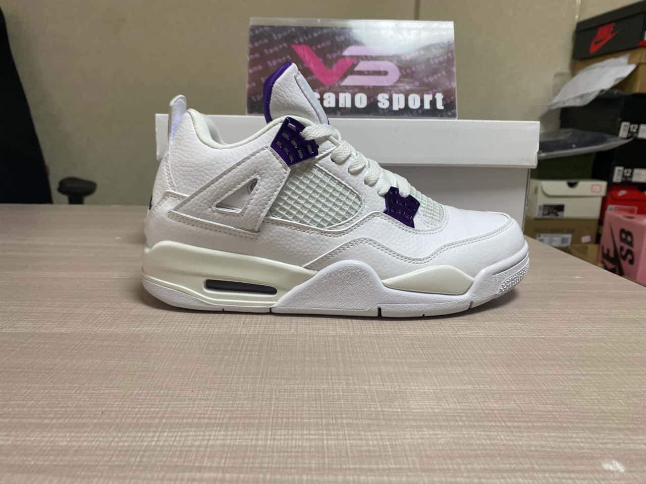 Jordan 4 Retro Metallic Purple CT8527-115