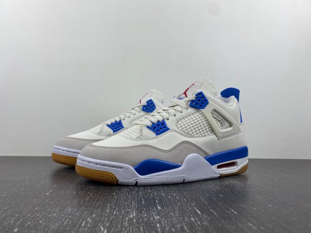 SB x Jordan 4 “Sapphire”DR5415-104