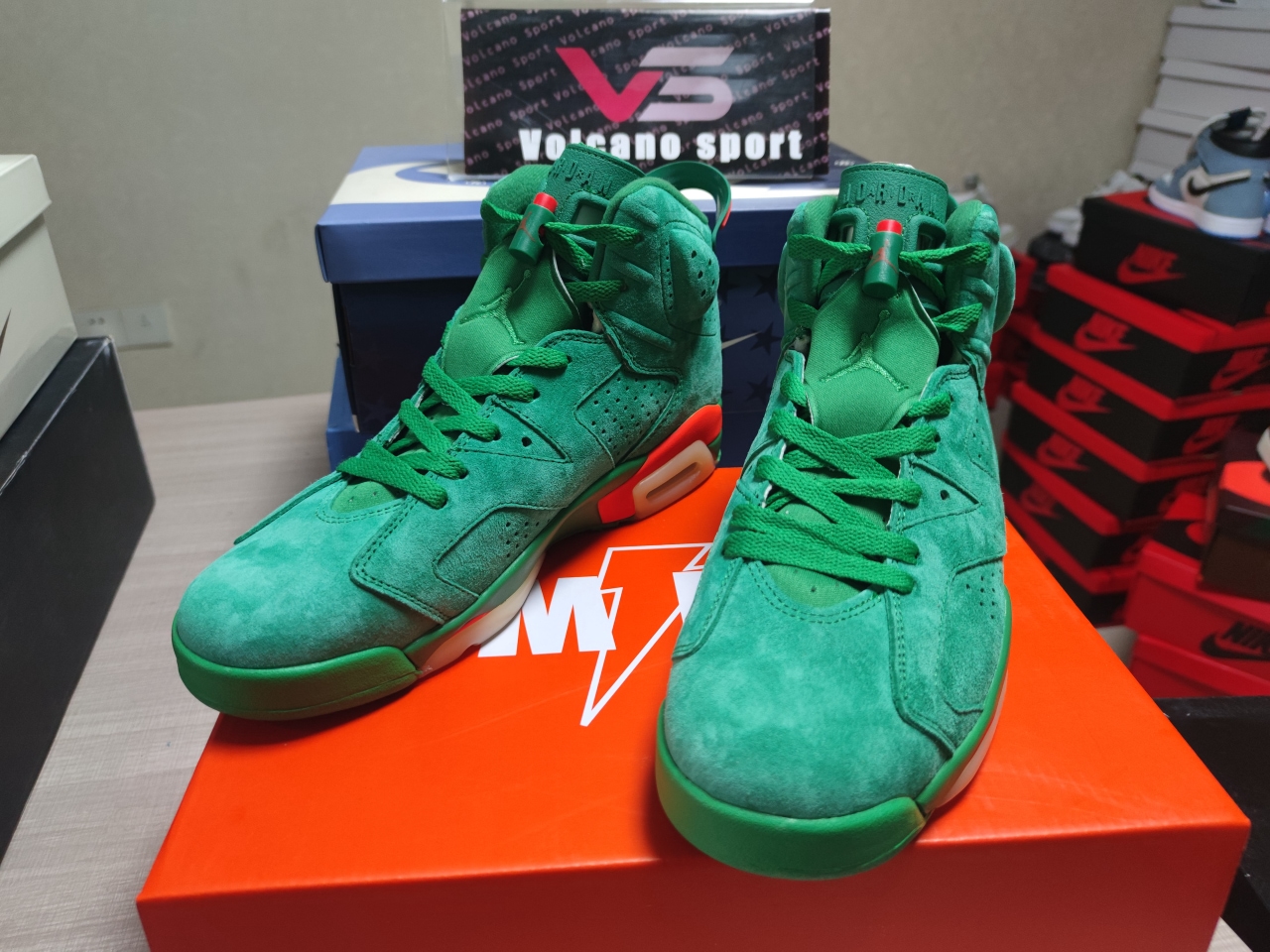 Jordan 6 “Gatorade Green Suede” AJ5986-335