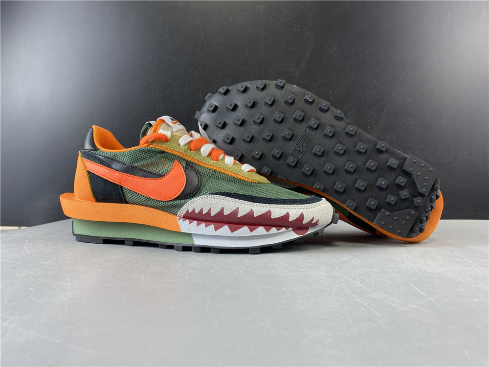 Sacai x Nike LVD Waffle Daybreak BV0073-007