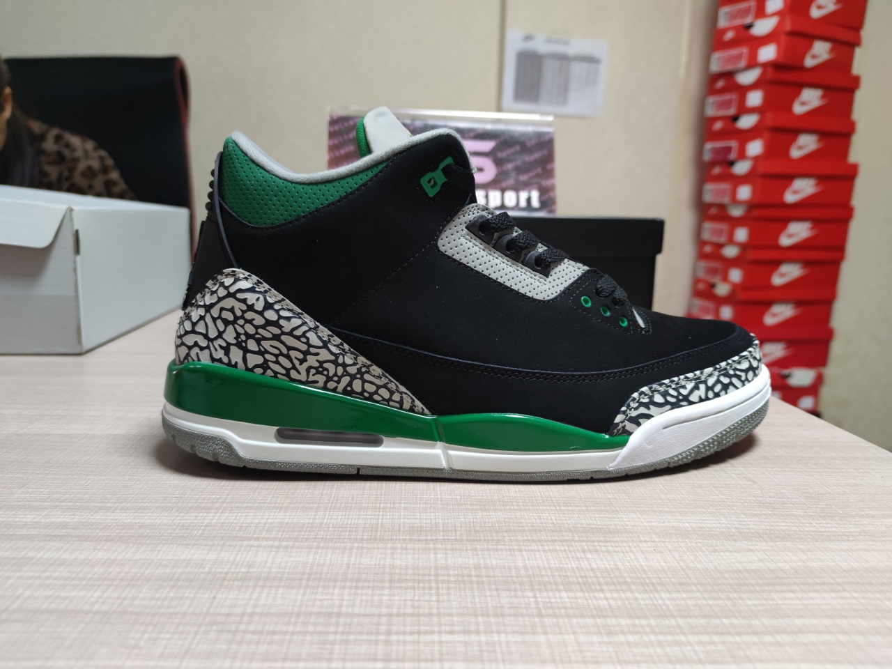 Jordan 3 Retro Pine Green CT8532-030