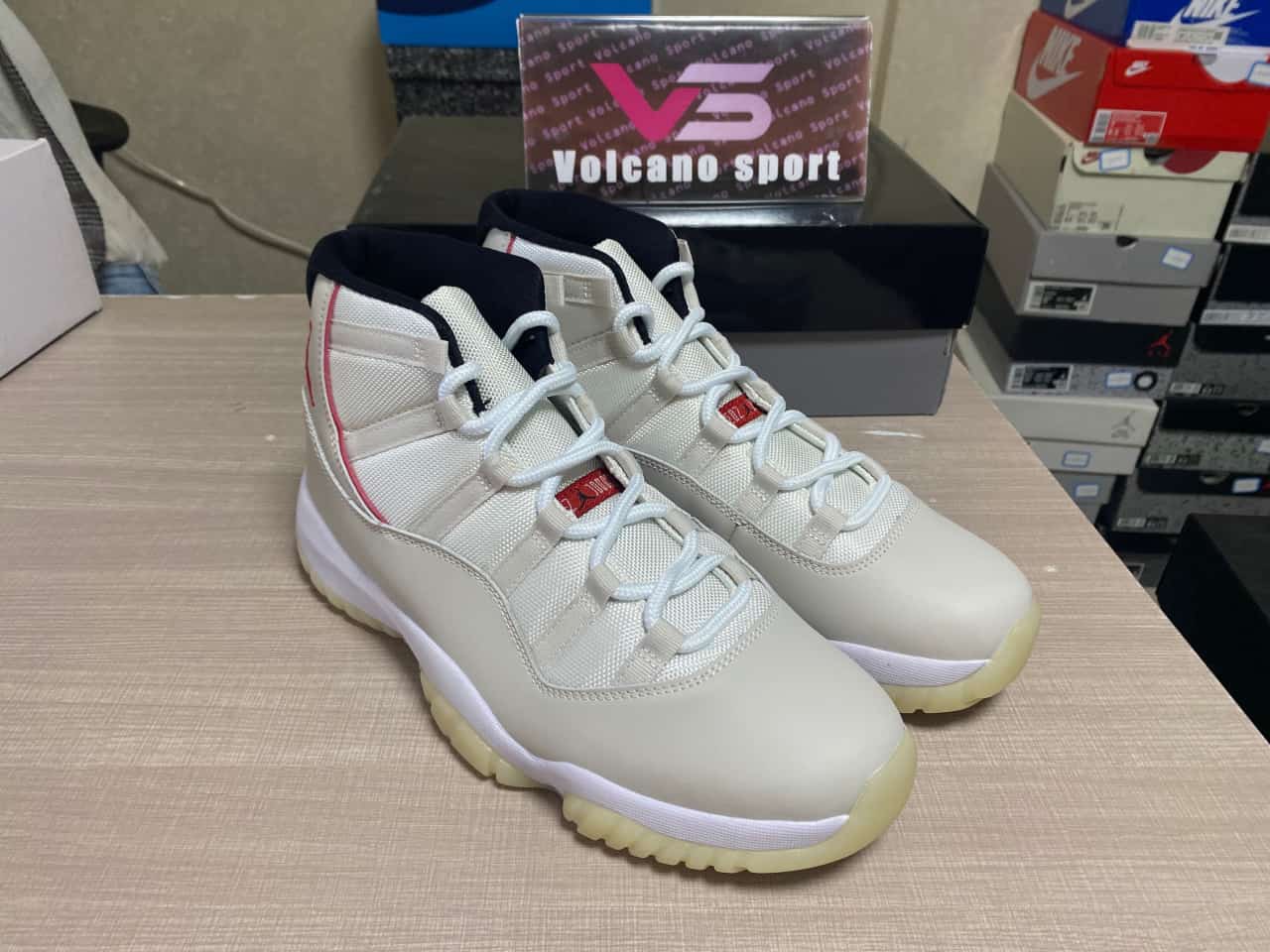 Jordan 11 Retro Platinum Tint 378037-016