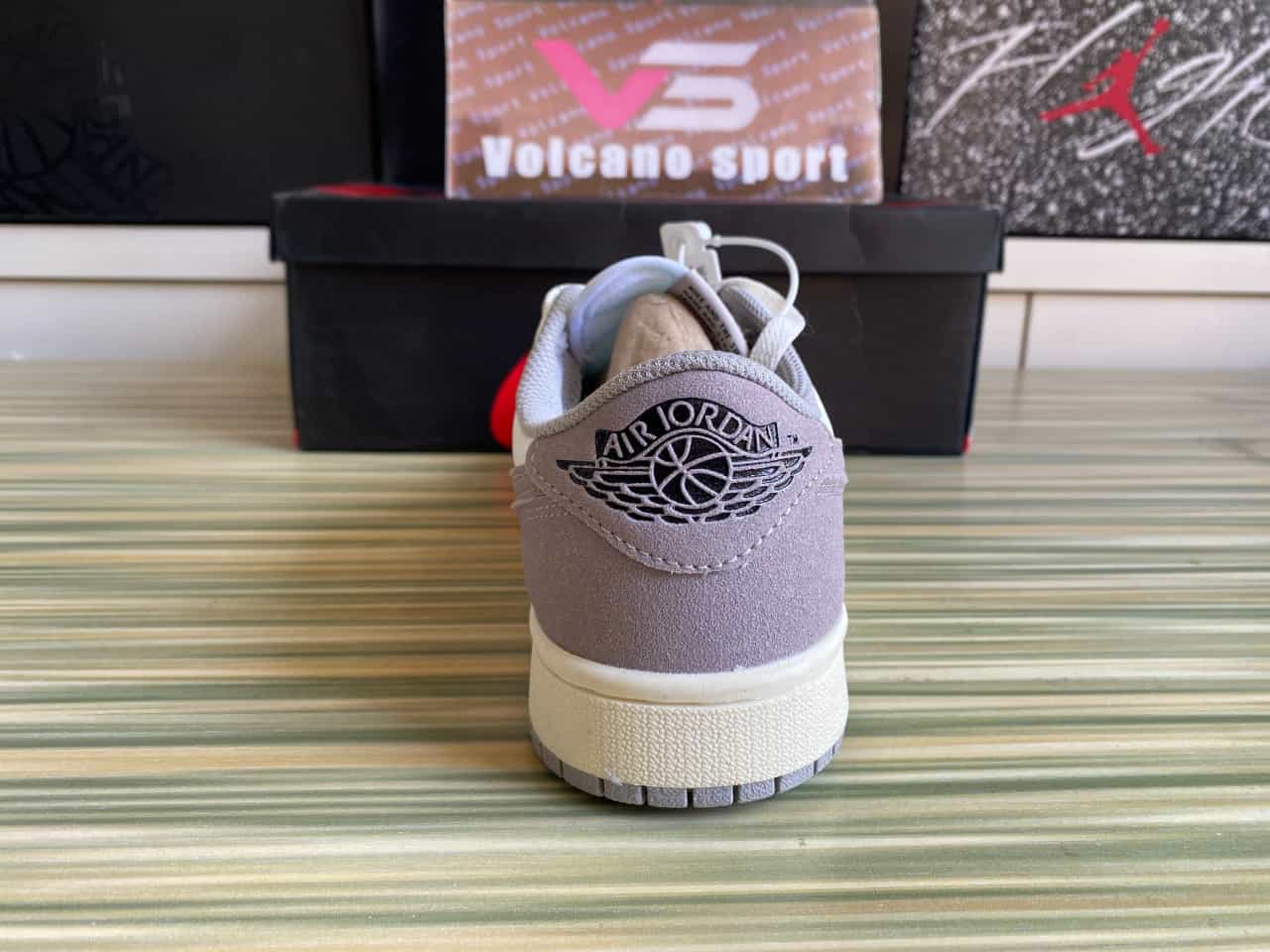 Jordan 1 Retro Low OG Atmosphere Grey CZ0790-101