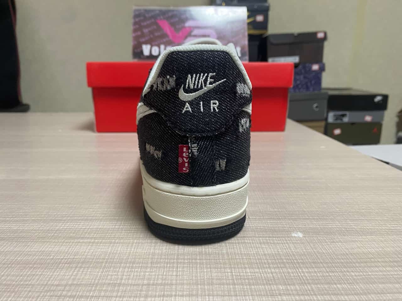 Levis x Air Force 1 07 Low Black White Red LE5050-011