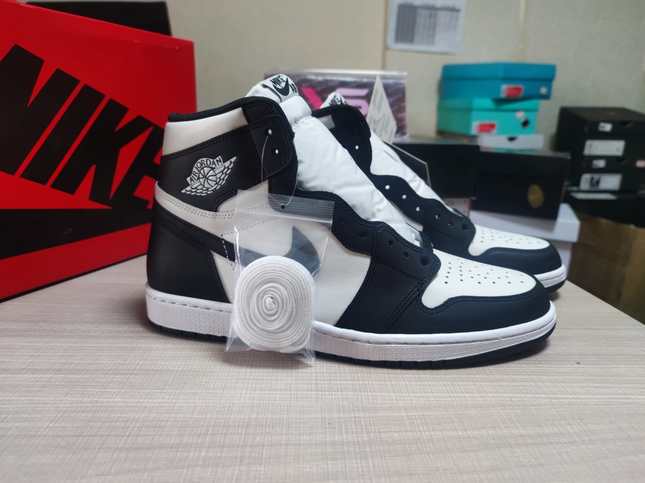 Jordan 1 Retro High 85 Black White BQ4422-001