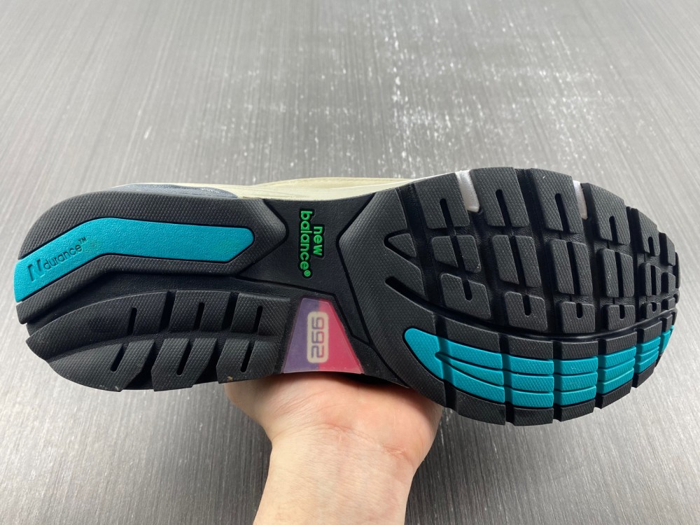 New Balance 992x Wtaps Olive