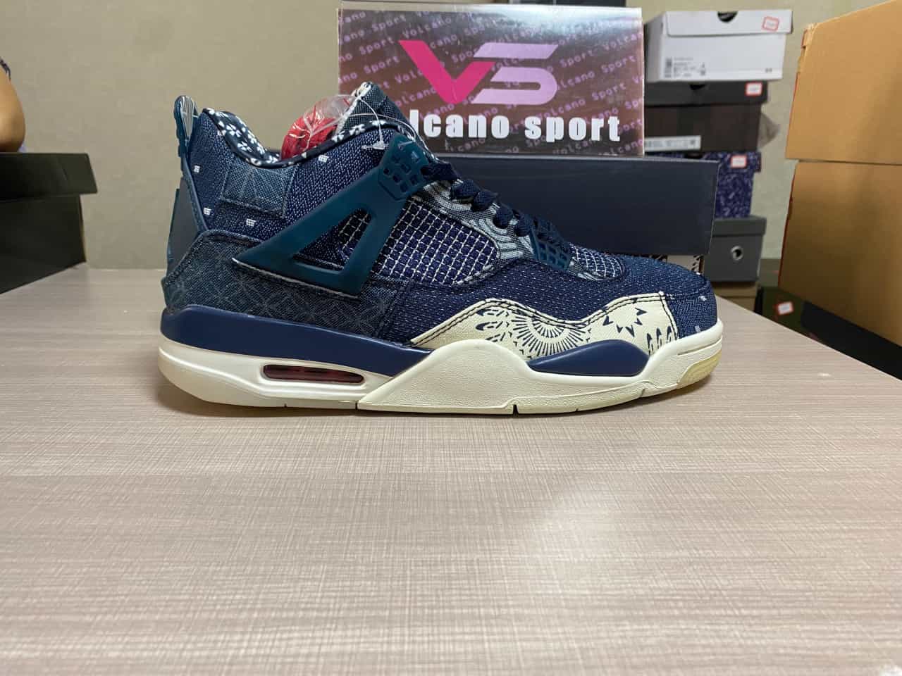 Jordan 4 Retro SE Sashiko CW0898-400
