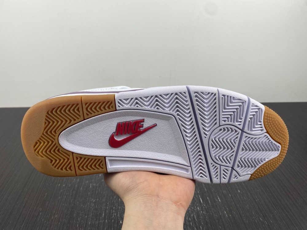 Nike SB x Air Jordan 4 DR5415-150