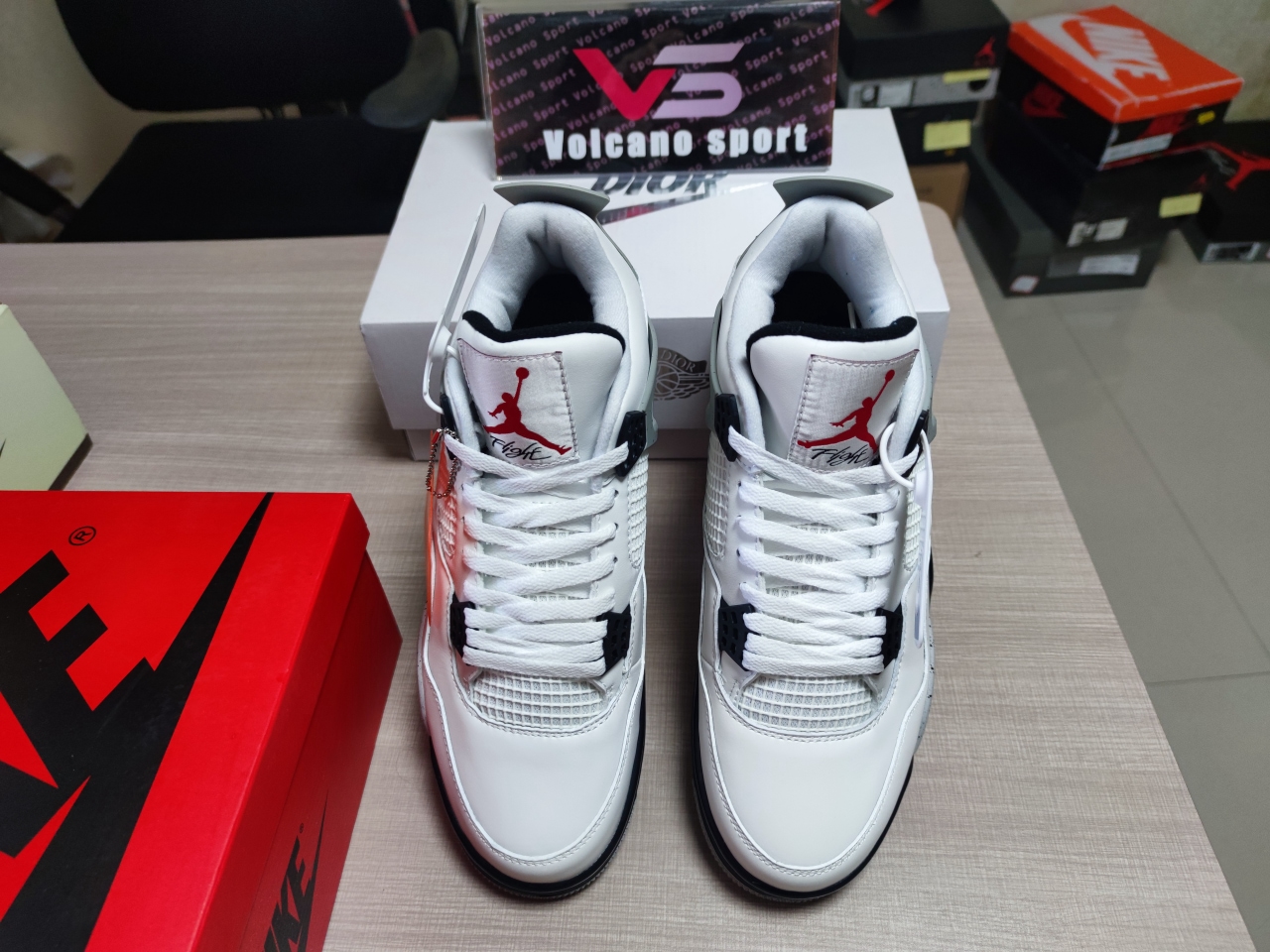 Jordan 4 Retro White Cement 840606 192