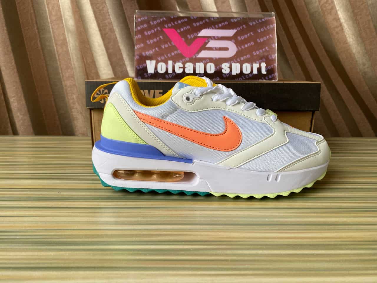 Air Max Dawn Peach Cream Light Thistle DX3717-100