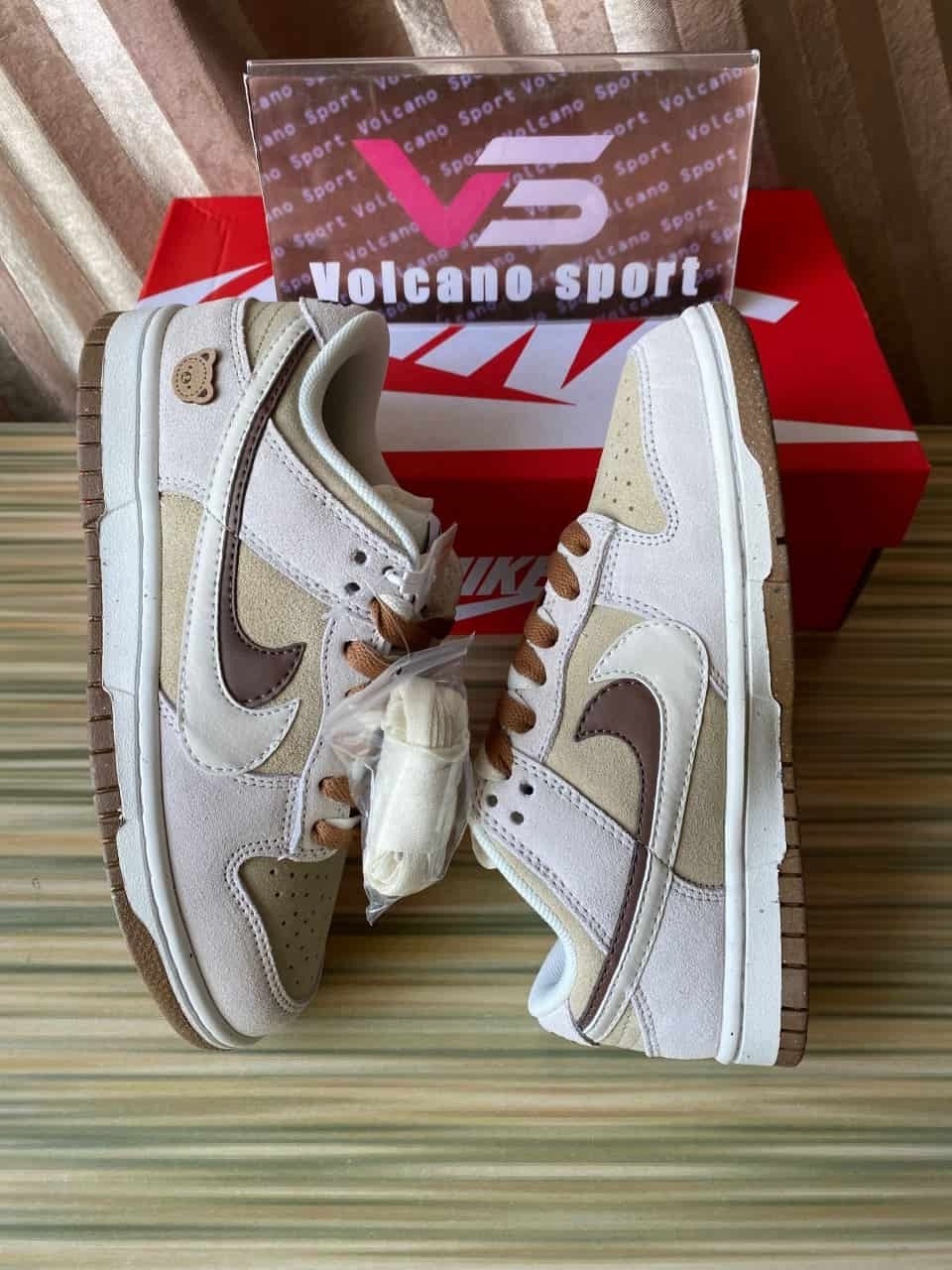 Dunk Low SE 85 White/Light Brown/Beige DO9457-100