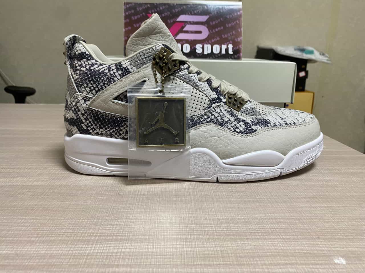 Jordan 4 Retro Snakeskin 819139-030