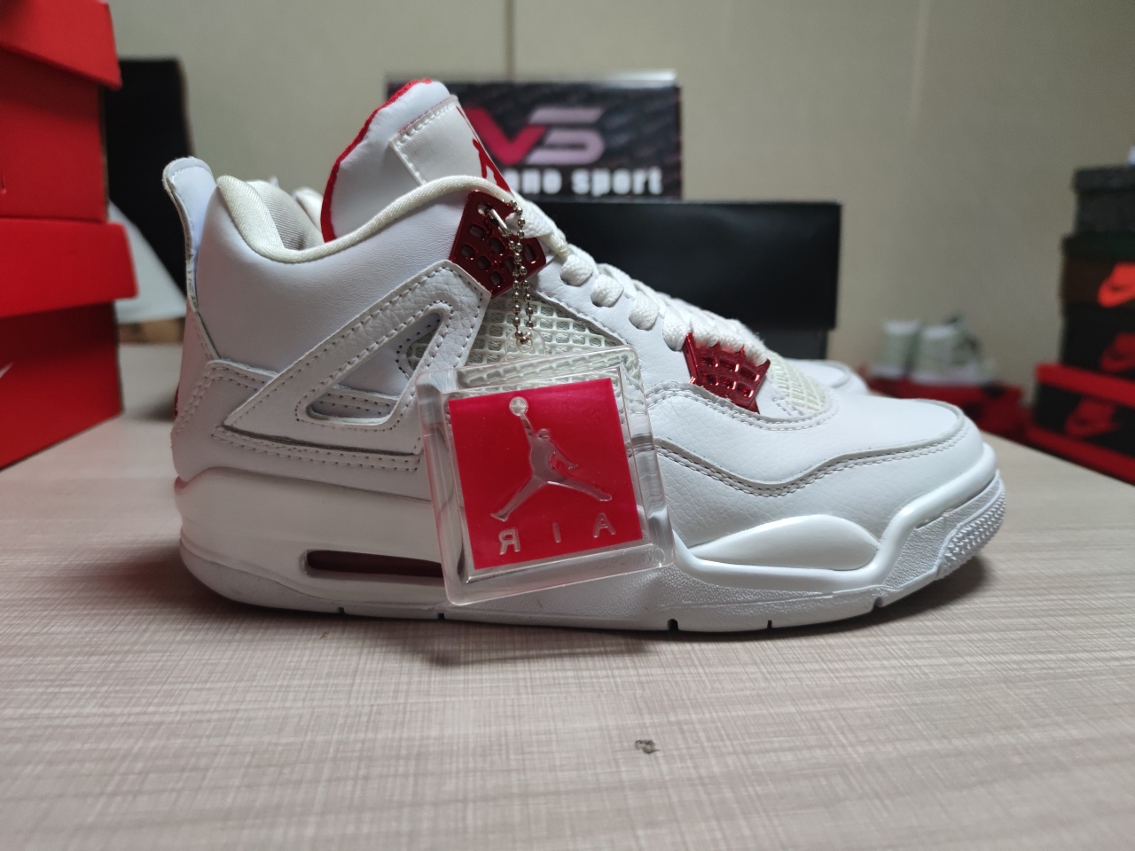 Jordan 4 “Metallic Pack” CT8527-112