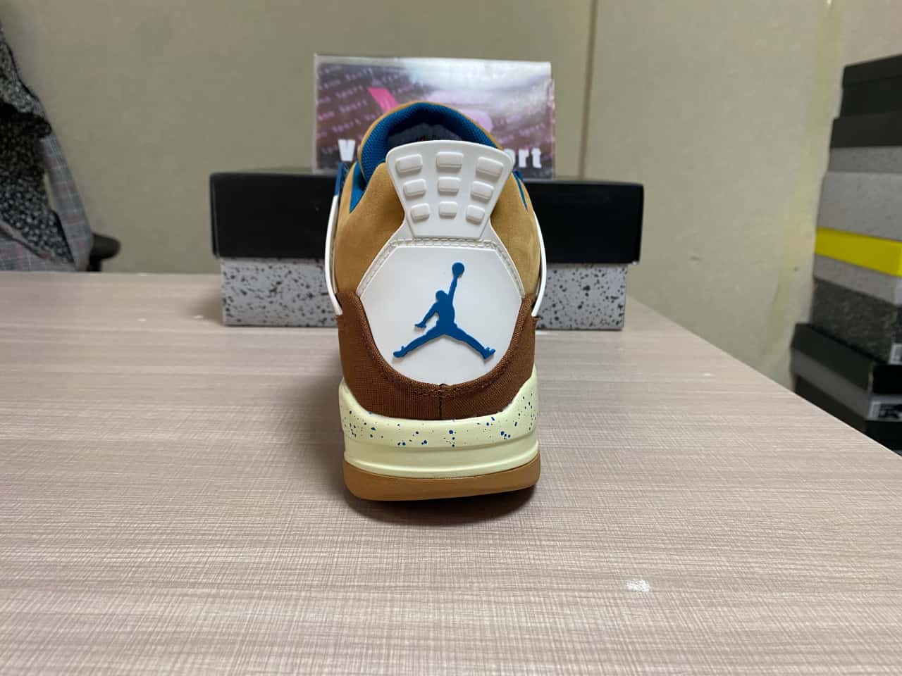 Jordan 4 Retro Cacao Wow FB2214-200