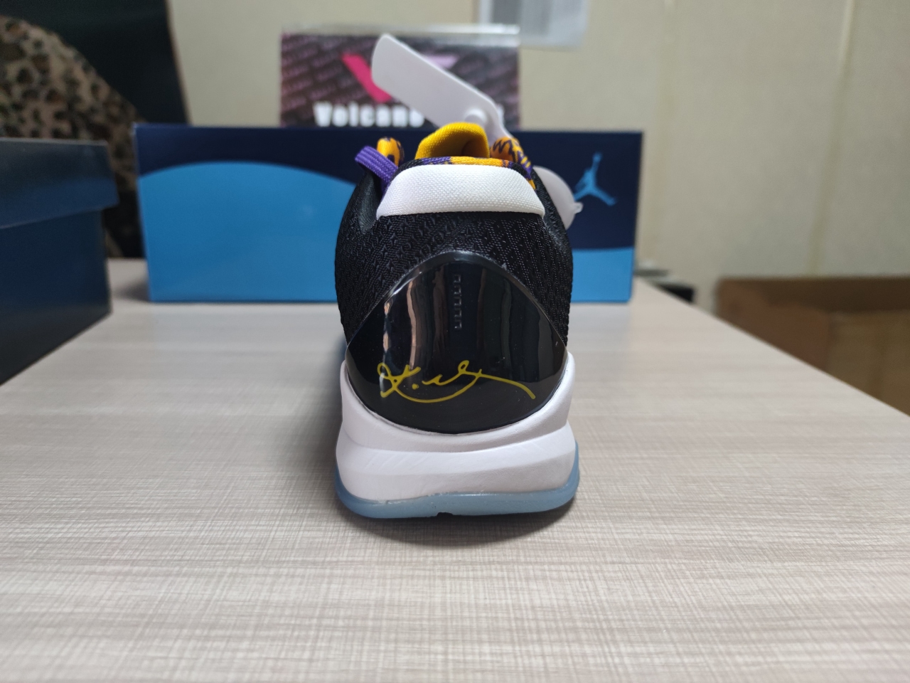 Kobe 5 Protro Lakers CD4991 500