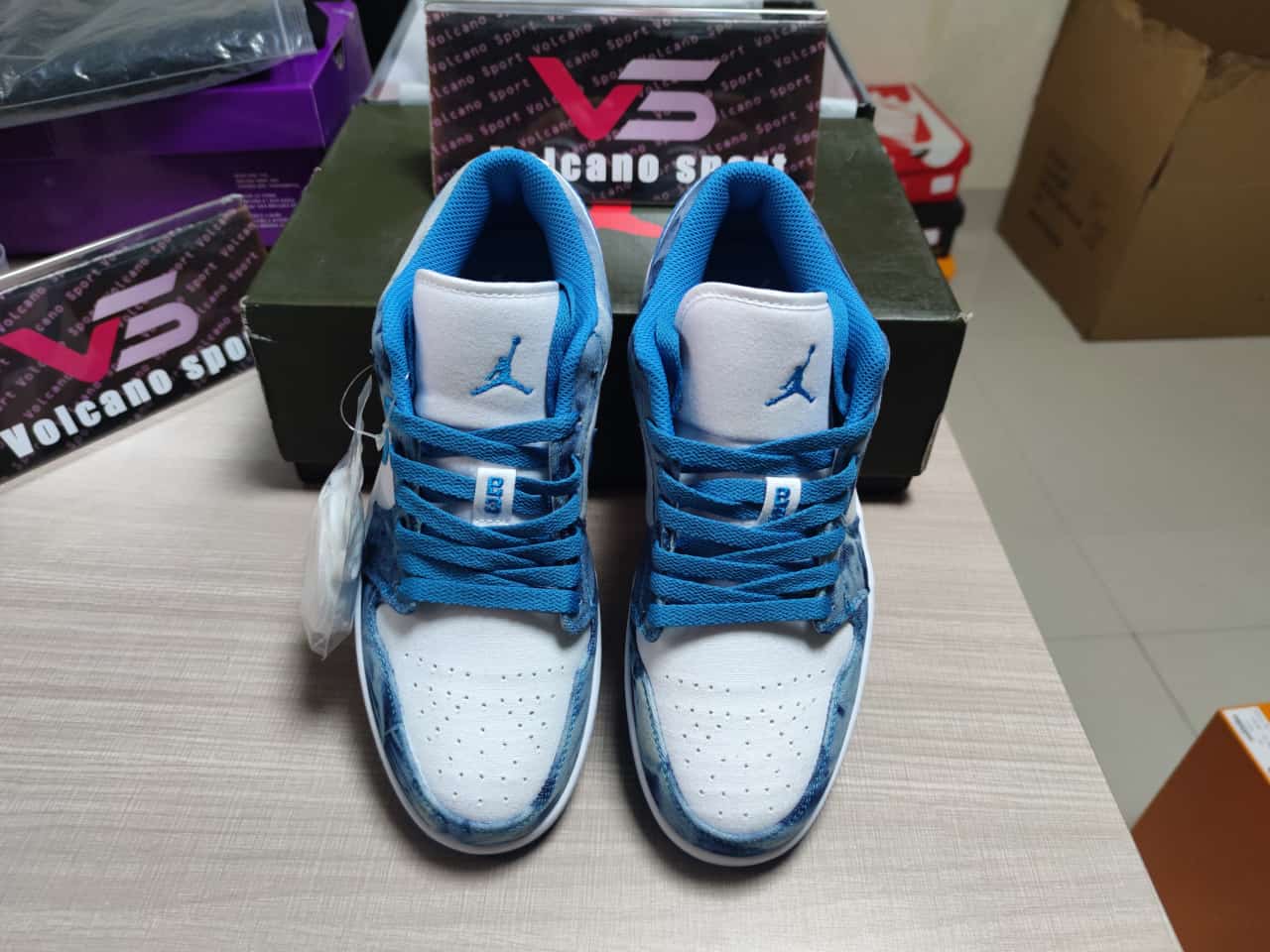 Jordan 1 Low Washed Denim DM8947 100