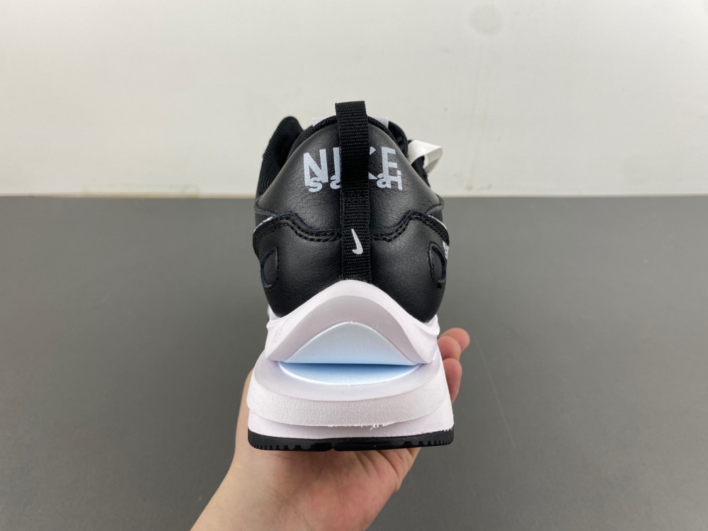 Sacai x VaporWaffle “Tour Yellow ”DD1875-003