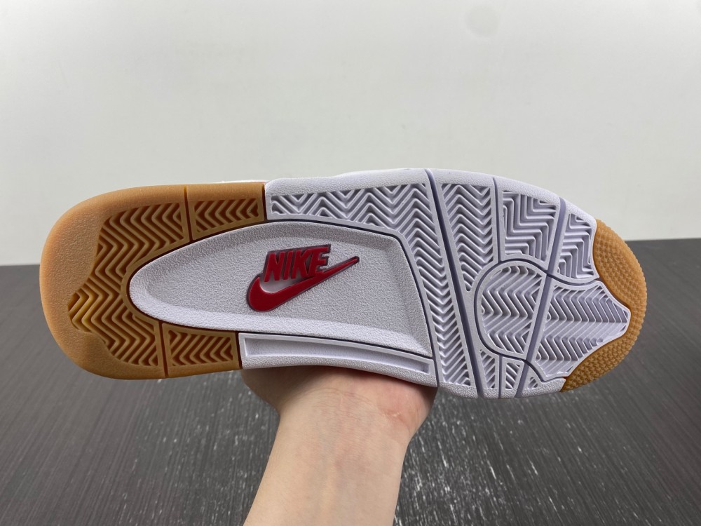 Nike SB x Air Jordan 4 DR5415-108