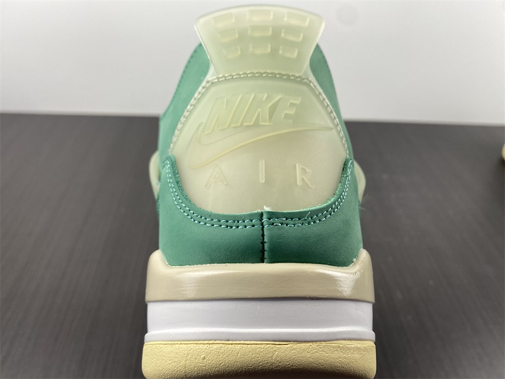 Air Jordan 4 Off-White CV9388-102