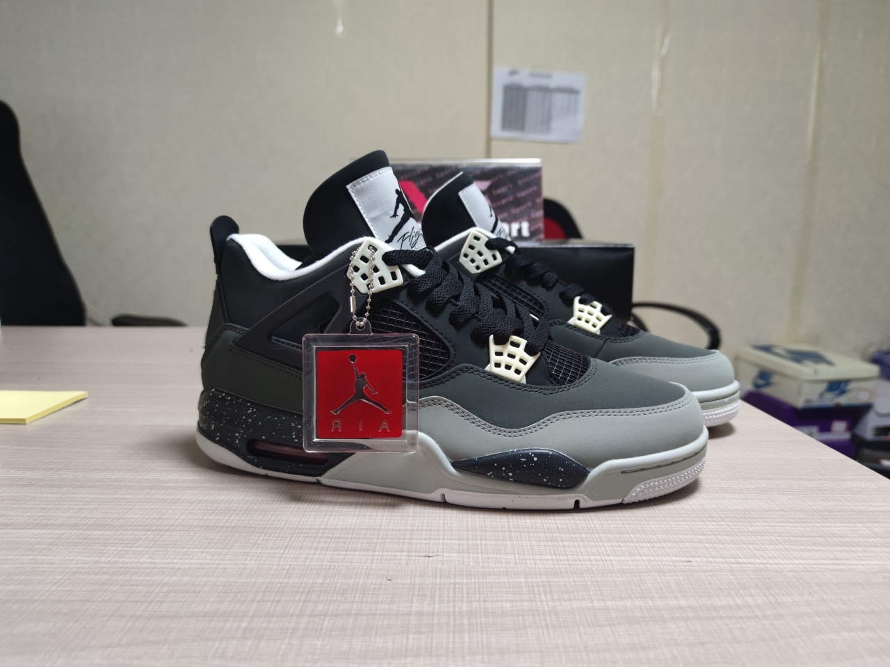 Jordan 4 Retro Fear Pack 626969 030