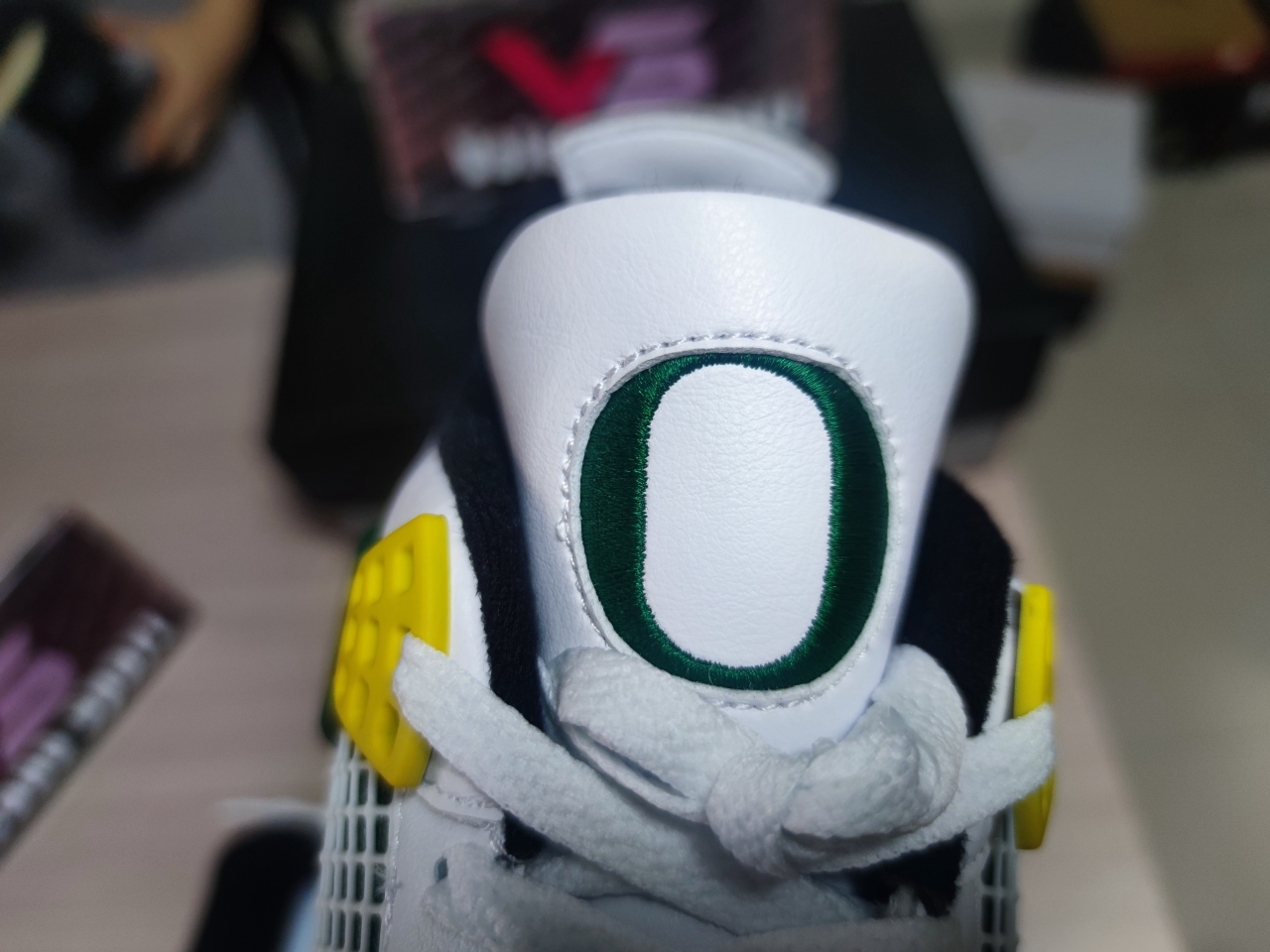Jordan 4 Retro Oregon Ducks Duckman