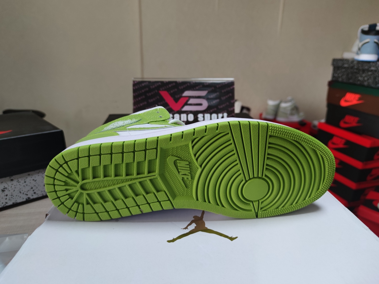 Jordan 1 Mid Green Python DV2959 113