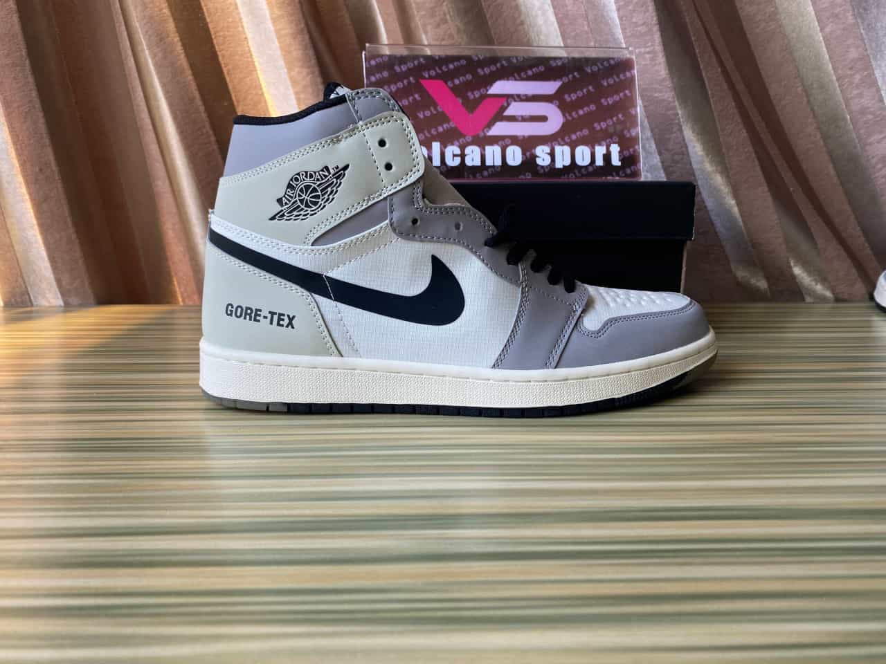 Jordan 1 High Element Gore-Tex Light Bone DB2889-100