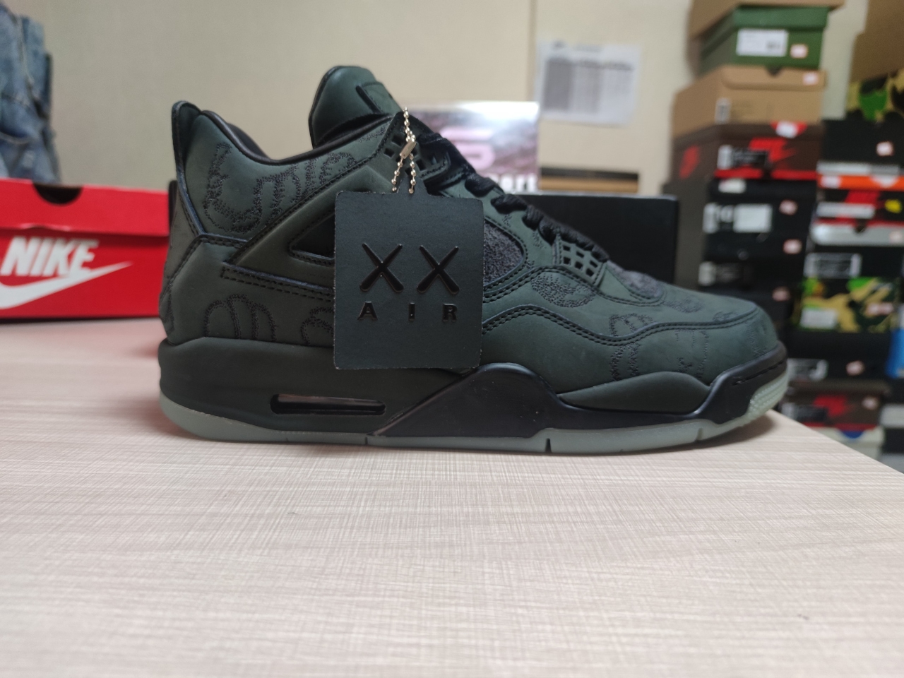 Jordan 4 Retro Kaws Black 930155-001
