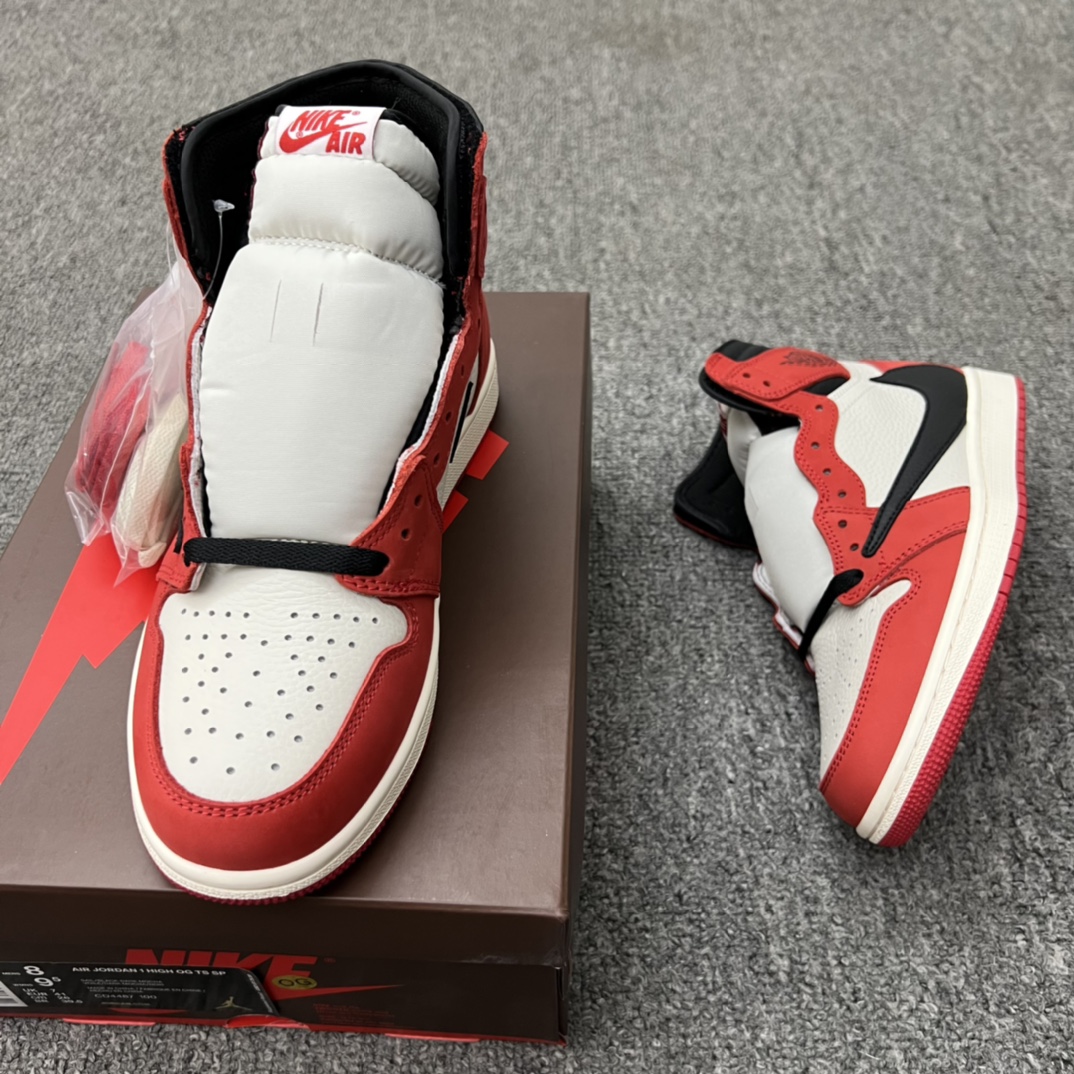 NIKE Travis Scott x Air Jordan 1  AA3834-101