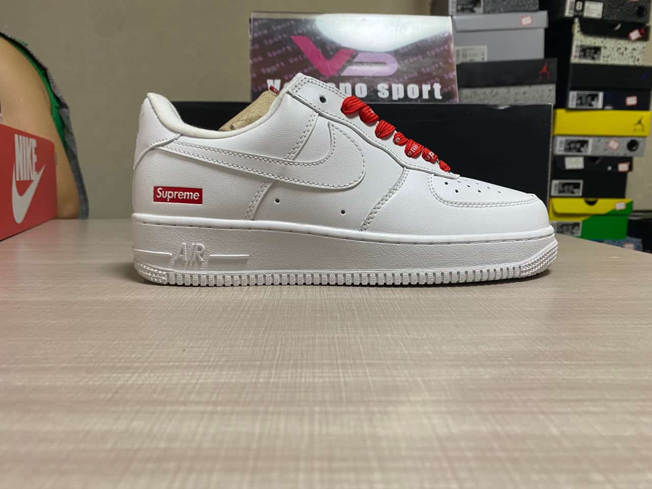 Nike Air Force 1 Low 