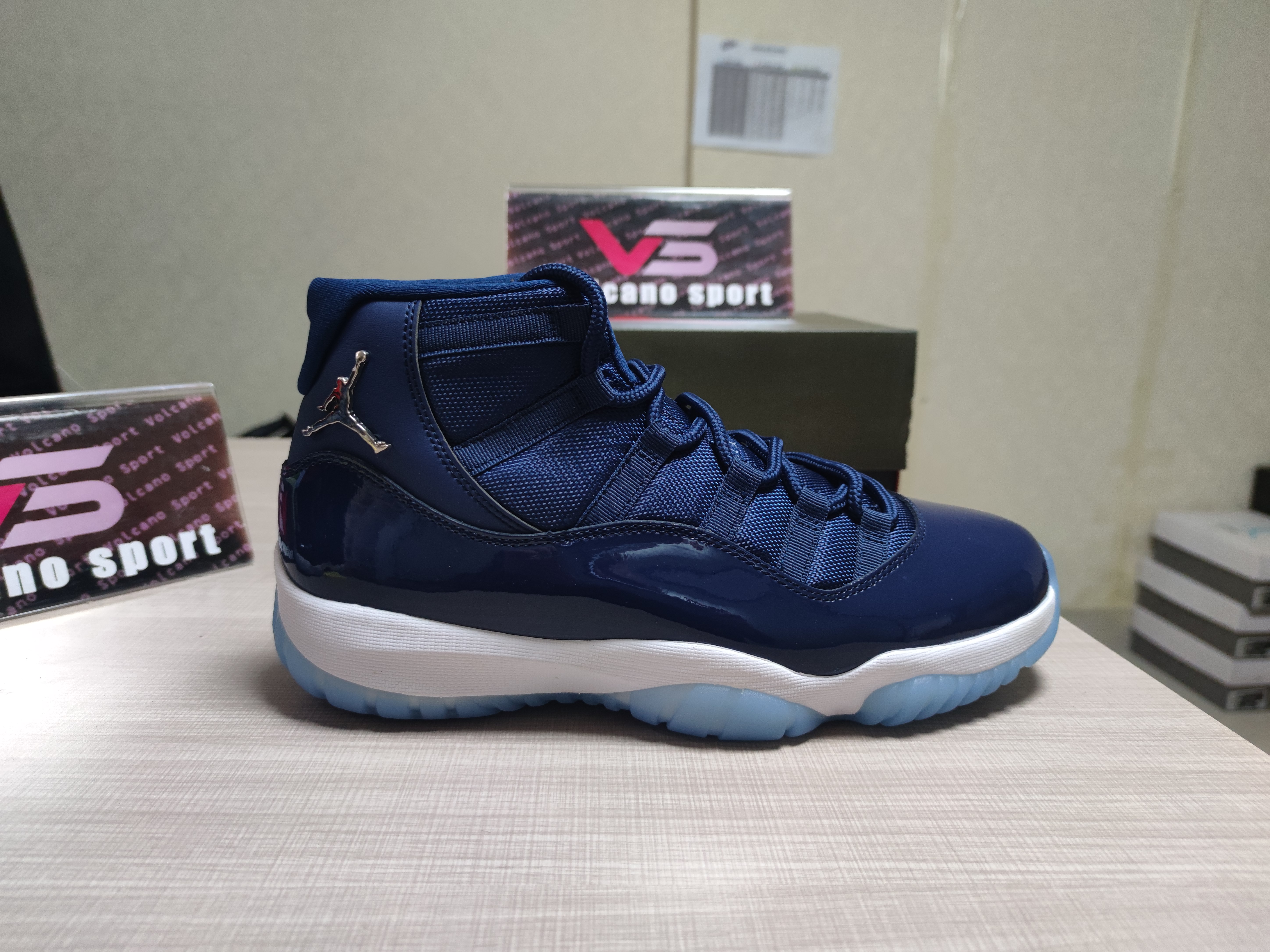 Jordan 11 Dark Blue 378037-441